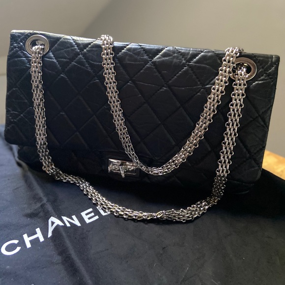 Chanel 228 Double Flap Hong Kong Mobile Exhibit - Picture 15 of 16